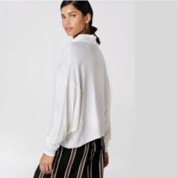 Free People We The Free Alameda Pullover Top Ivory XSmall $68 OB667810 Preloved - Picture 2 of 3